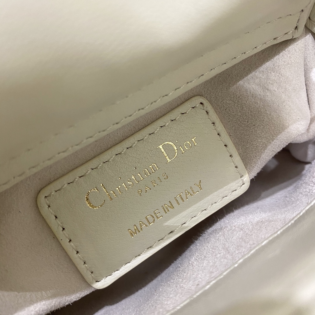 Christian Dior Bags 58958 12*10*5cm