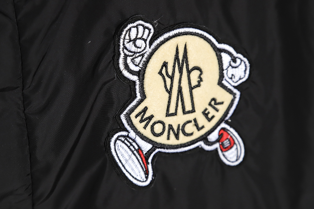 Moncler Mouth MC 23SS Guiers Badge Jacket Hooded Jacket