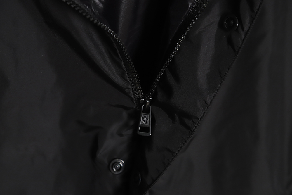 Moncler Mouth MC 23SS Guiers Badge Jacket Hooded Jacket