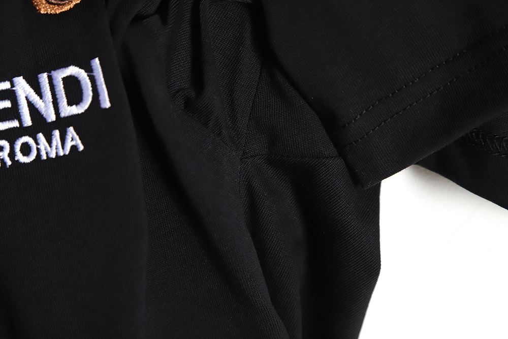 Fendi 23ss Chest Embroidered Bear Short Sleeve TSK1