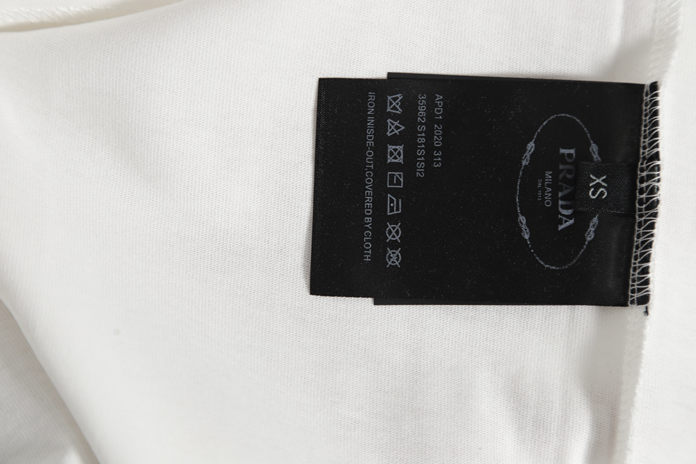 Prada 23ss Year of the Rabbit Limited Rabbit Short Sleeves