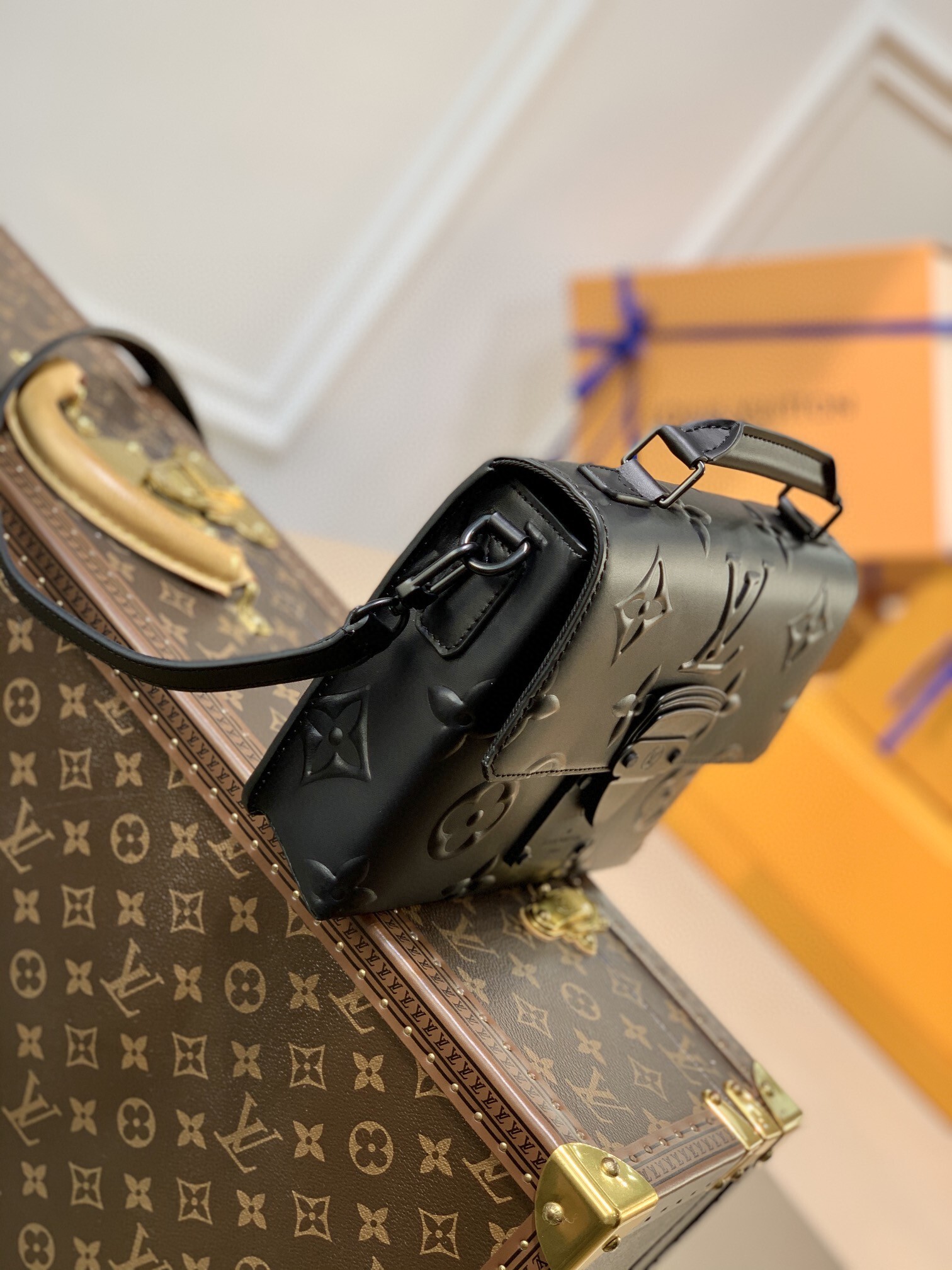 Louis Vuitton Bags M58711 25*19*6cm