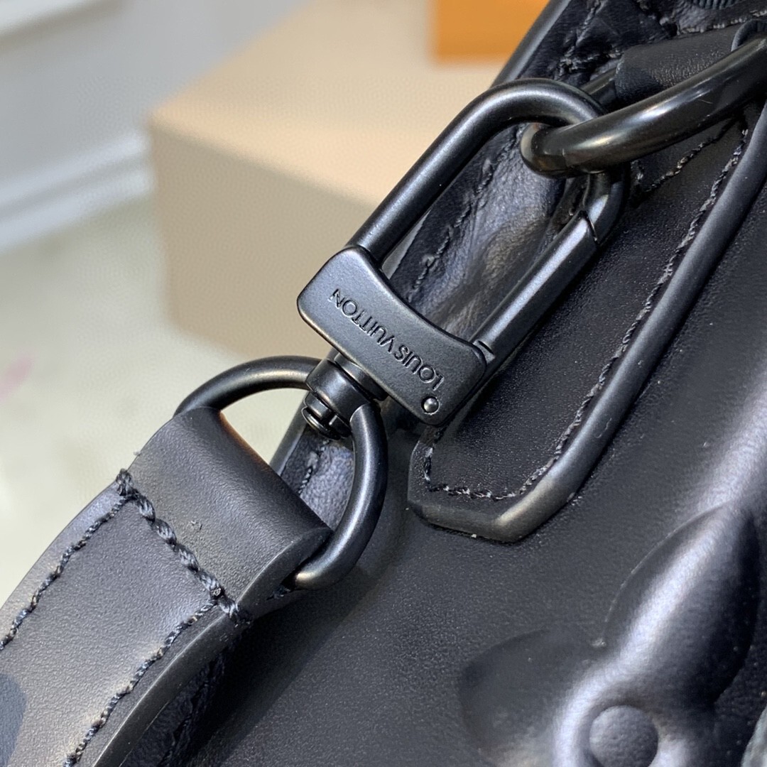 Louis Vuitton Bags M58711 25*19*6cm
