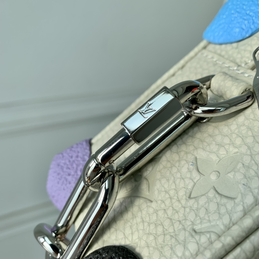 Louis Vuitton Bags M81606 18.5*13*8cm