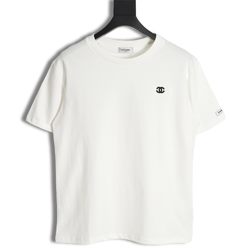 CHANEL 21ss small logo embroidery short-sleeved T-shirt
