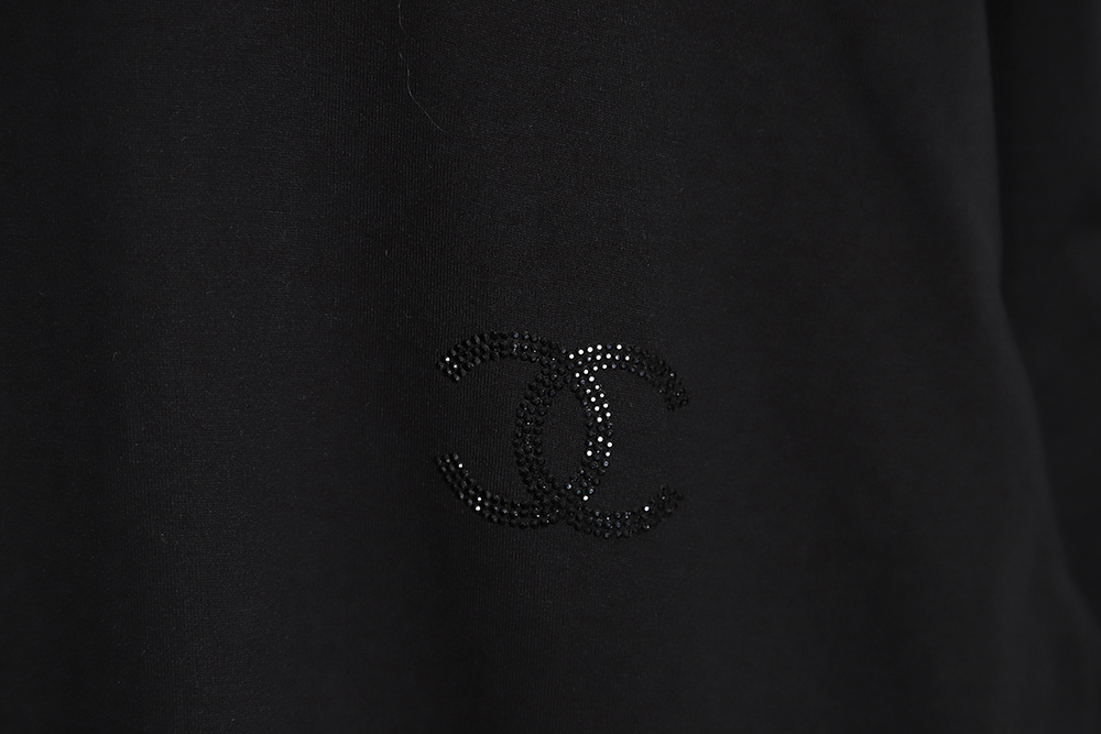 CHANEL 23ss rhinestone logo short sleeve TSK1