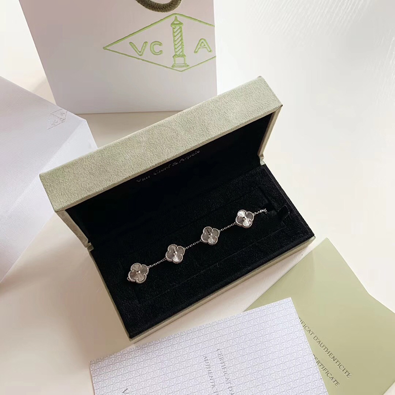 Van Cleef & Arpels Bracelet Vintage Alhambra