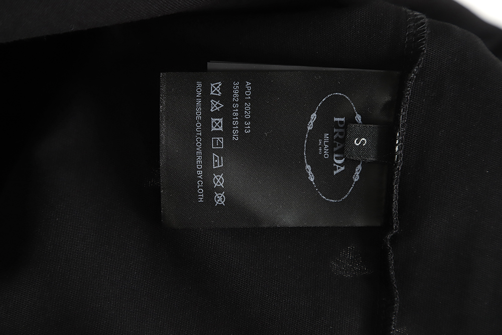 Prada classic print logo short sleeve TSK1