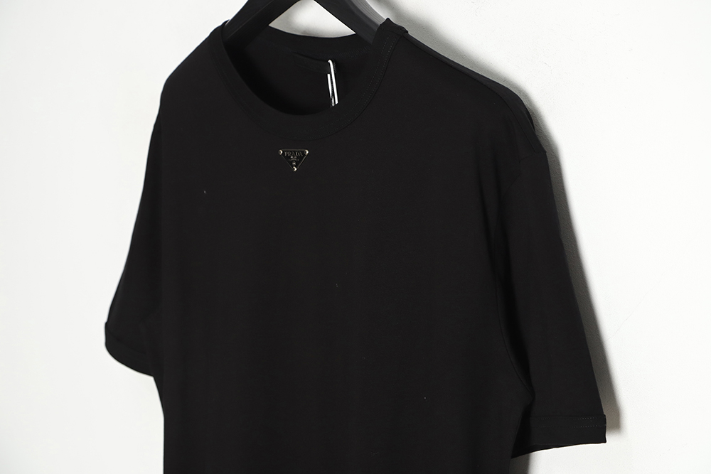 Prada 23SS neckline triangle standard short-sleeved T-shirt TSK1