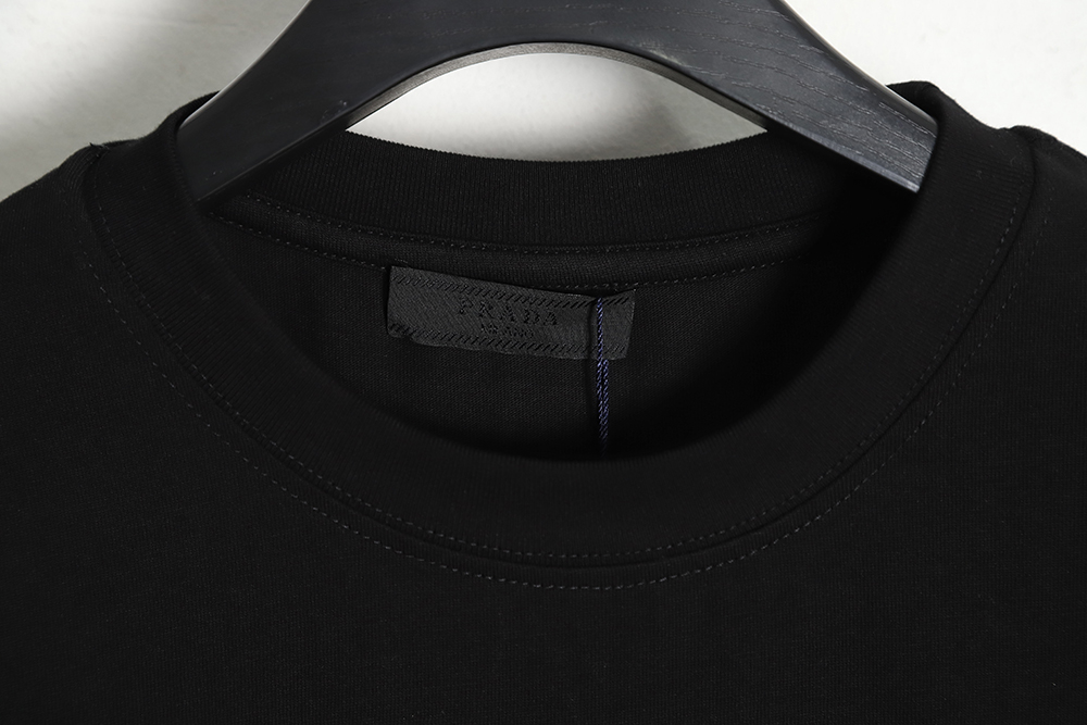 Prada 23SS new villain three-dimensional adhesive patch short-sleeved T-shirt TSK1