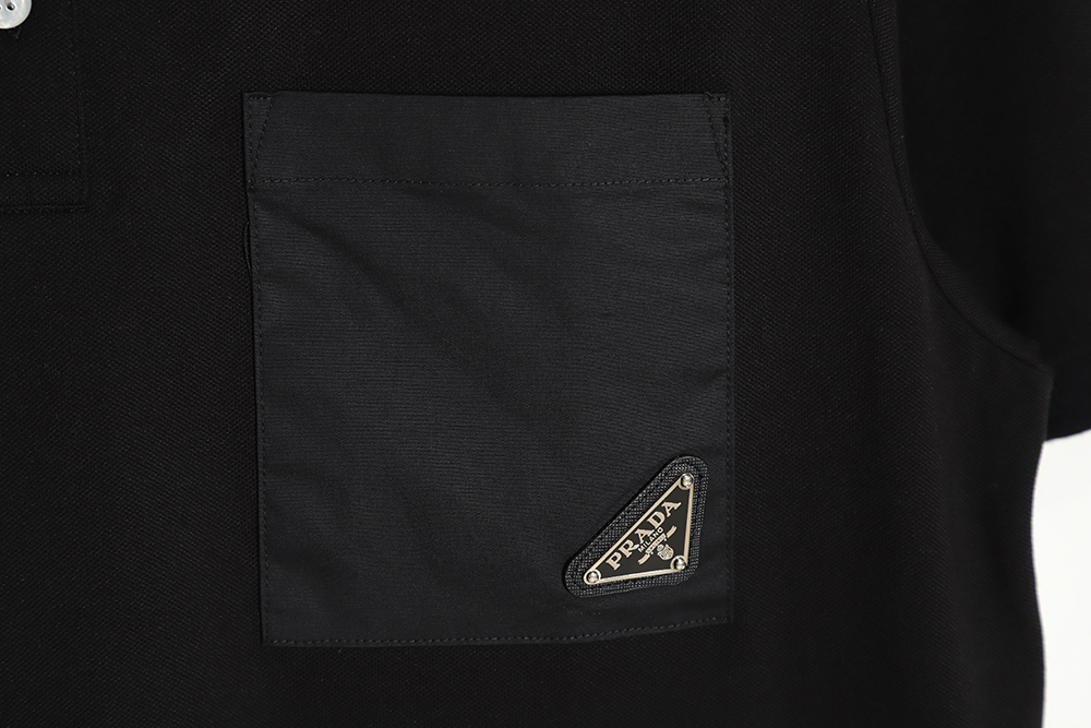 Prada classic iron pocket logo short-sleeved POLO shirt TSK1