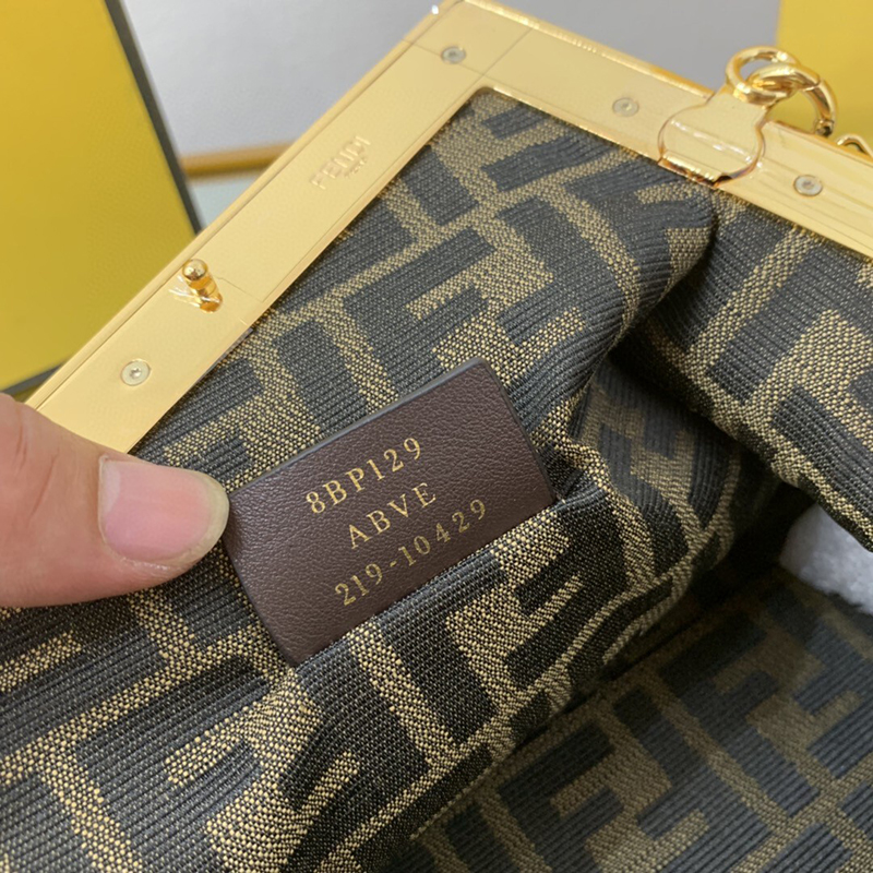 Fendi Bags 56829 26*9.5*18cm
