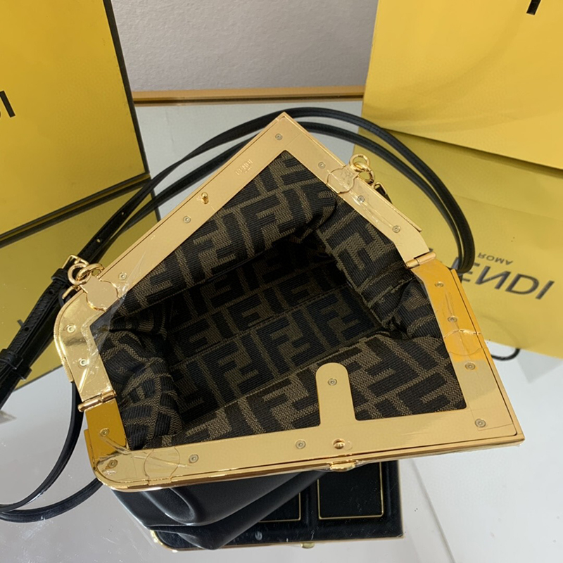 Fendi Bags 56829 26*9.5*18cm