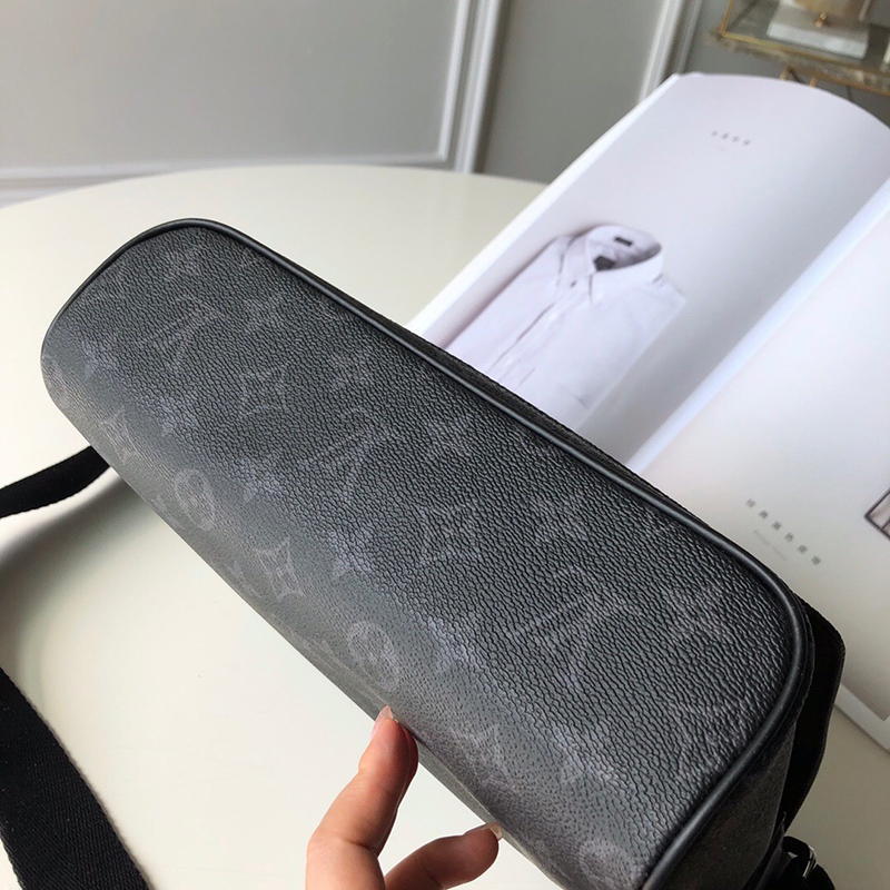 Louis Vuitton Bags M44000 22*25*8cm