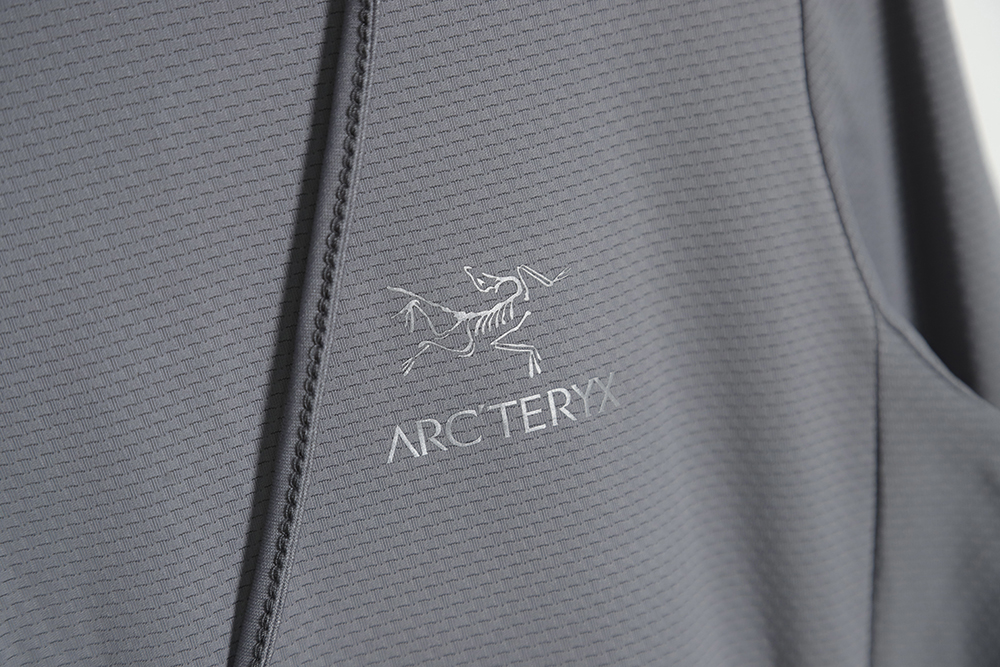 ARC'TERYX spring and summer new hooded sunscreen TSK2