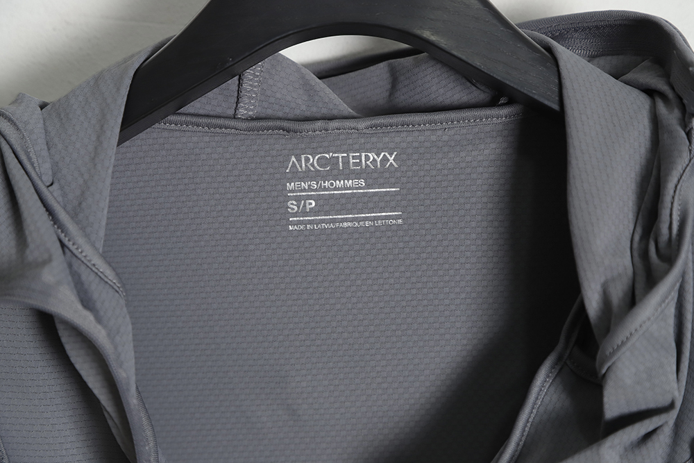 ARC'TERYX spring and summer new hooded sunscreen TSK2