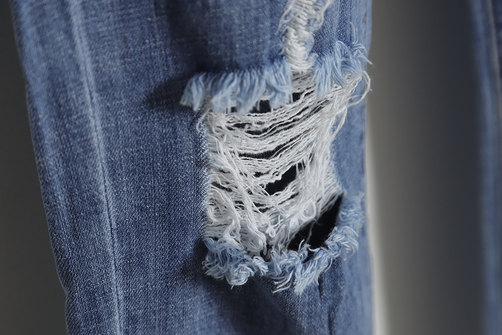 Chrome Hearts Heavy Industry Patch Leather Cross Frayed Jeans TSK1