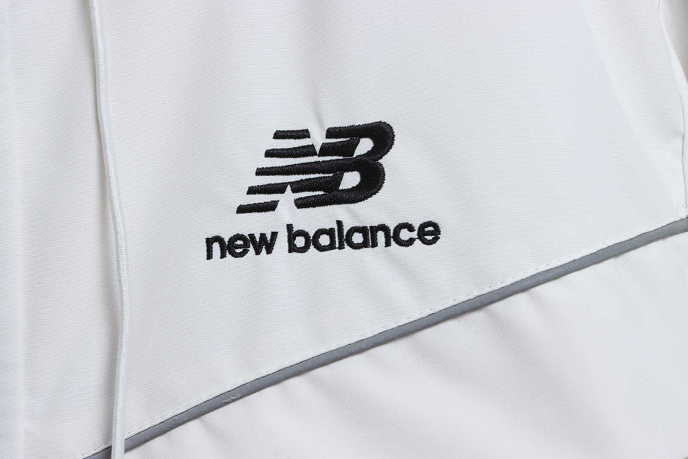 New Balance Contrasting Color Tooling Jacket TSK1