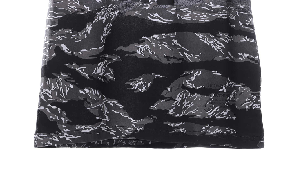 BAPE gradient print short sleeves