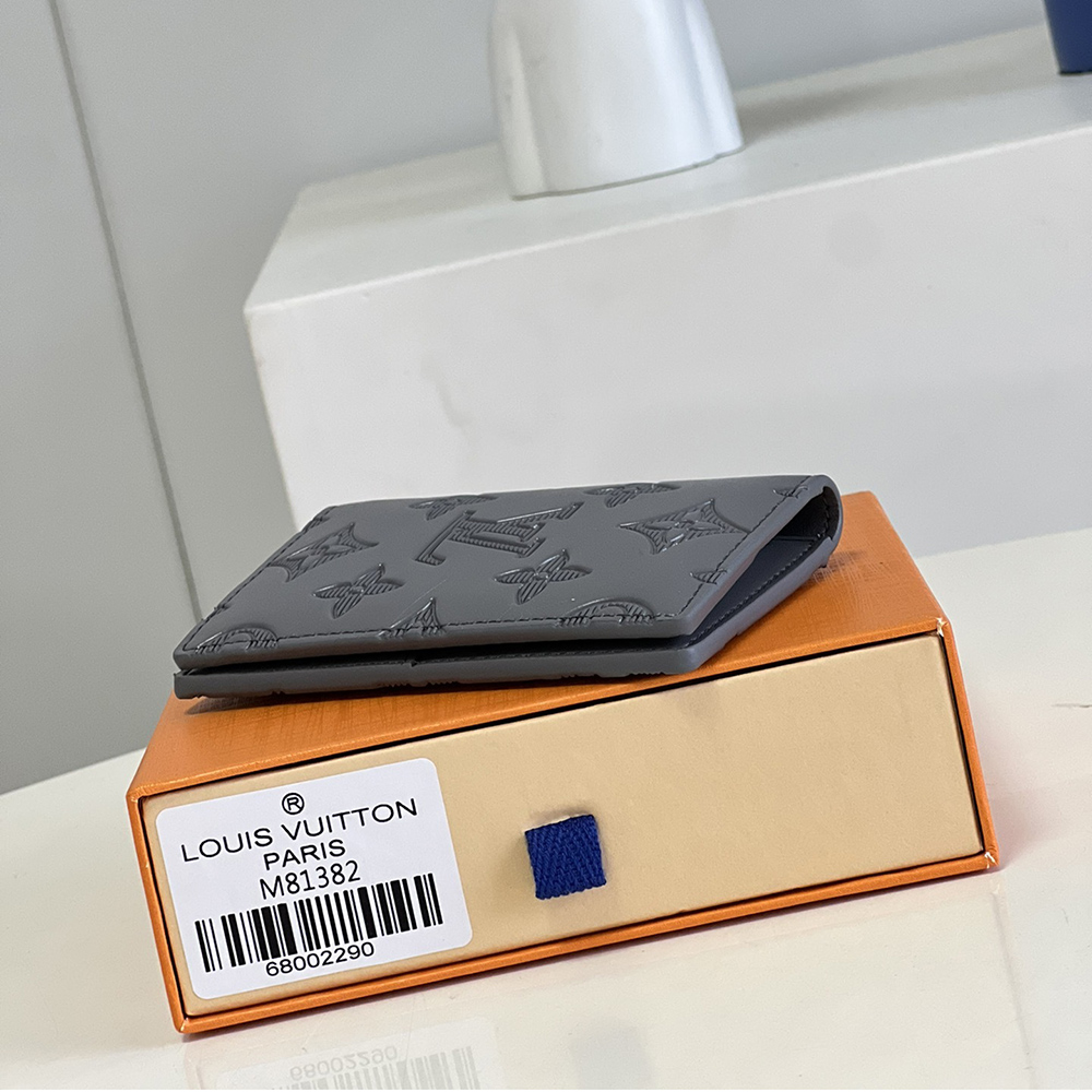 Louis Vuitton Wallets M81382 8*11*1cm