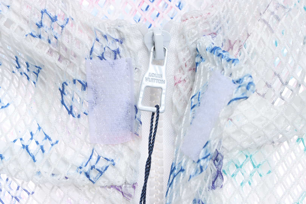 Louis Vuitton Gradient Presbyopia Mesh Hooded Jacket TSK1