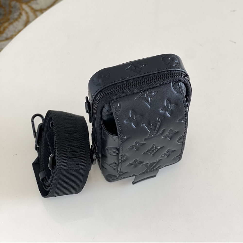 Louis Vuitton Bags M81005 11*18*8cm