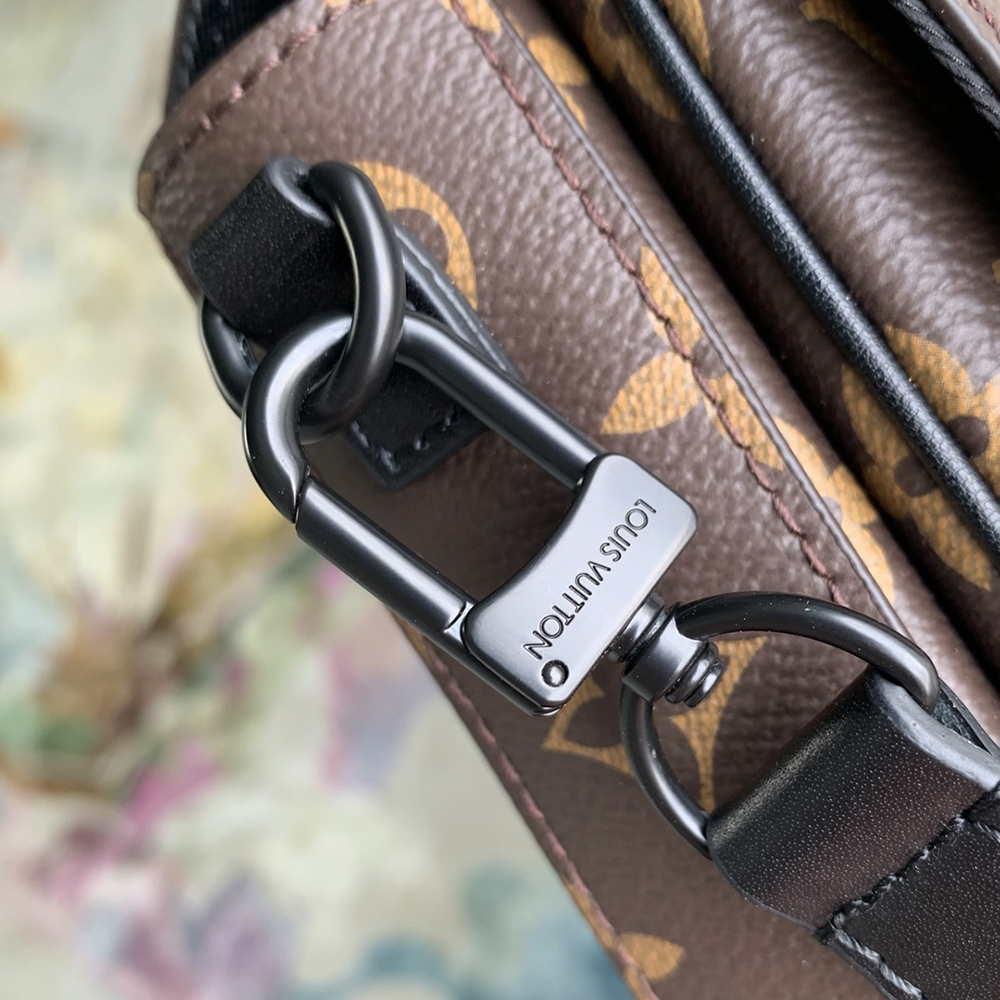 Louis Vuitton Bags M81522 12*19*7cm