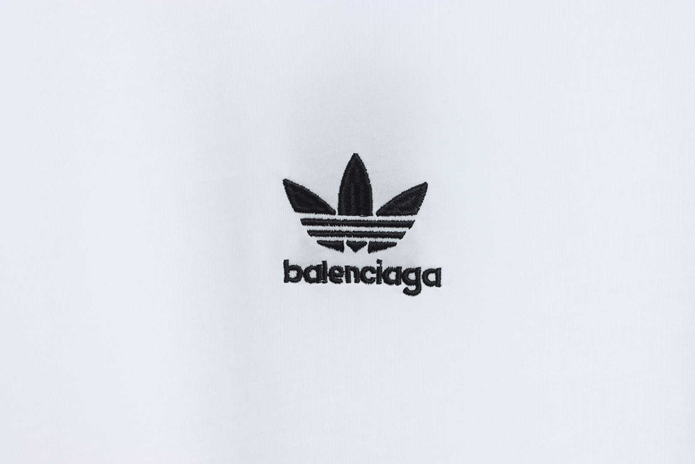 Balenciaga joint clover embroidered short sleeves TSK1