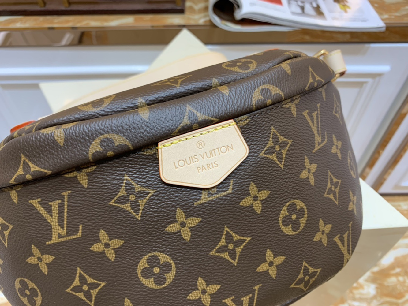 Louis Vuitton Bags M43644 37*14*13cm