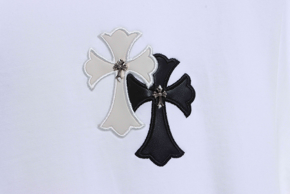 Chroe Hearts Black & White Leather Logo Short Sleeves