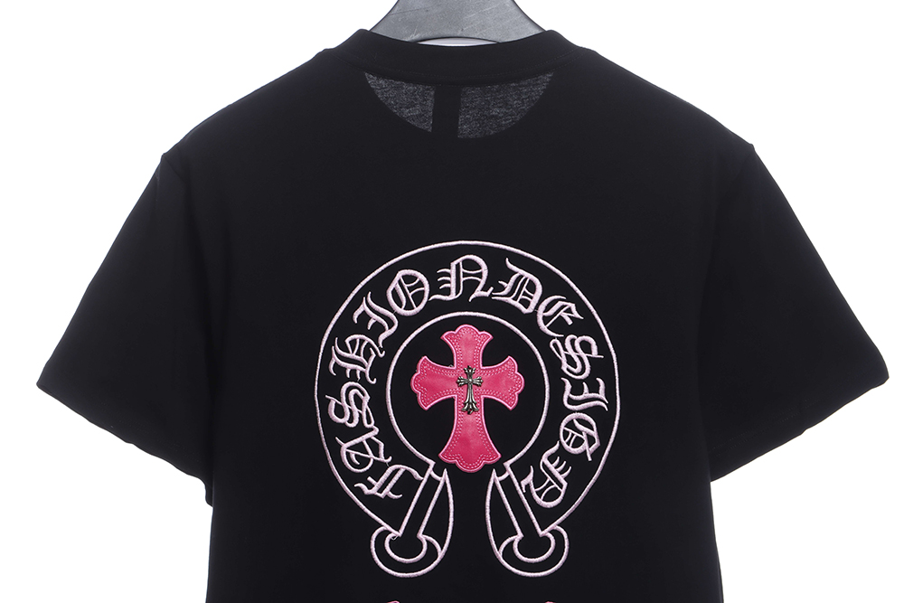 Chroe Heart Pink Patch Horseshoe Short Sleeve