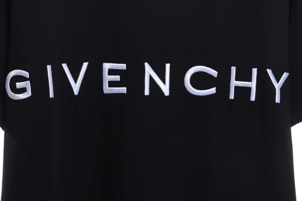 Givenchy Three-dimensional Embroidery Embroidery Round Neck Short Sleeves
