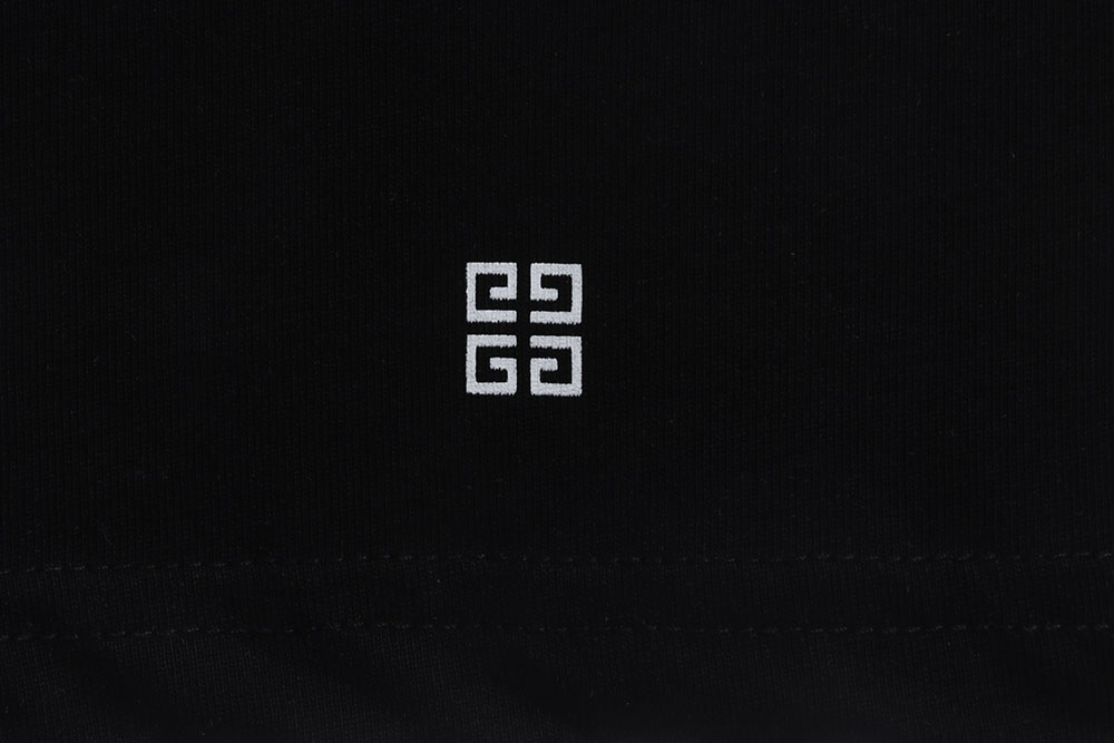 Givenchy Lock Letter Print Short Sleeve TSK1