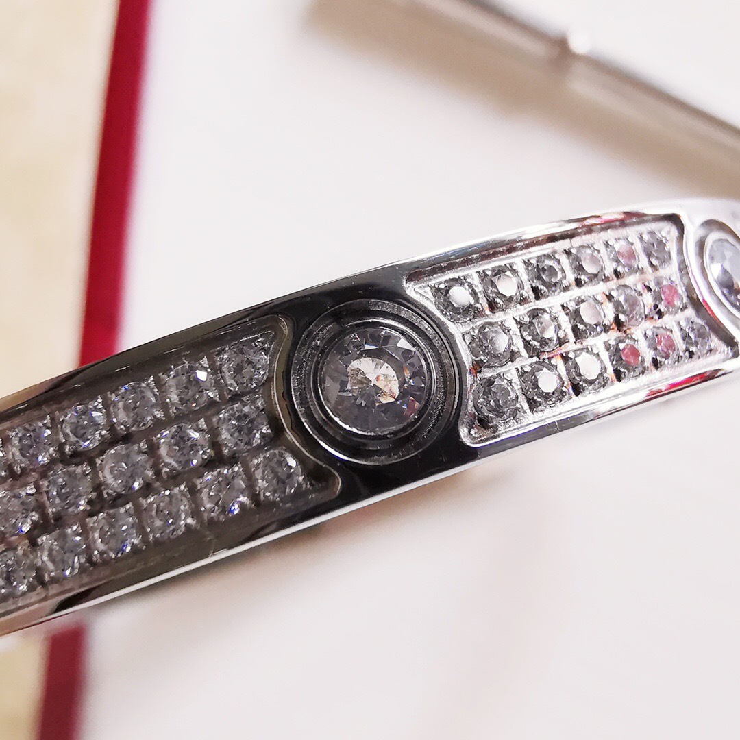 Cartier Love bracelet