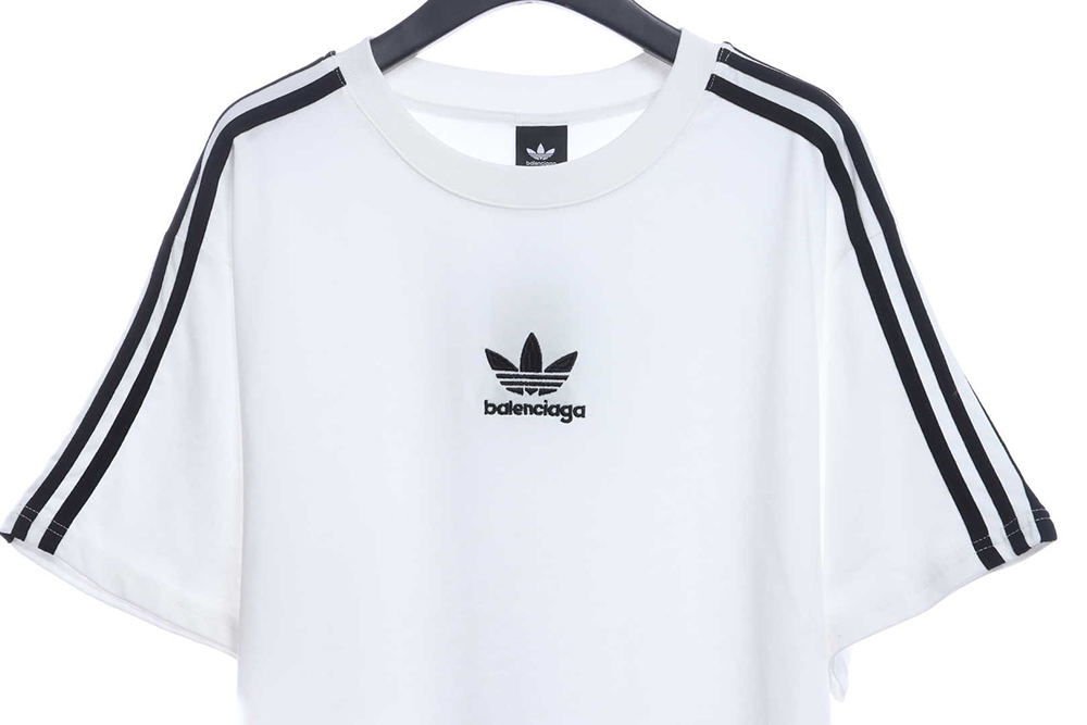 Paris home joint clover embroidered short sleeves TSK1
