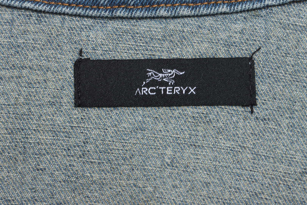 Arc'teryx fluorescent letter LOGO denim jacket TSK1