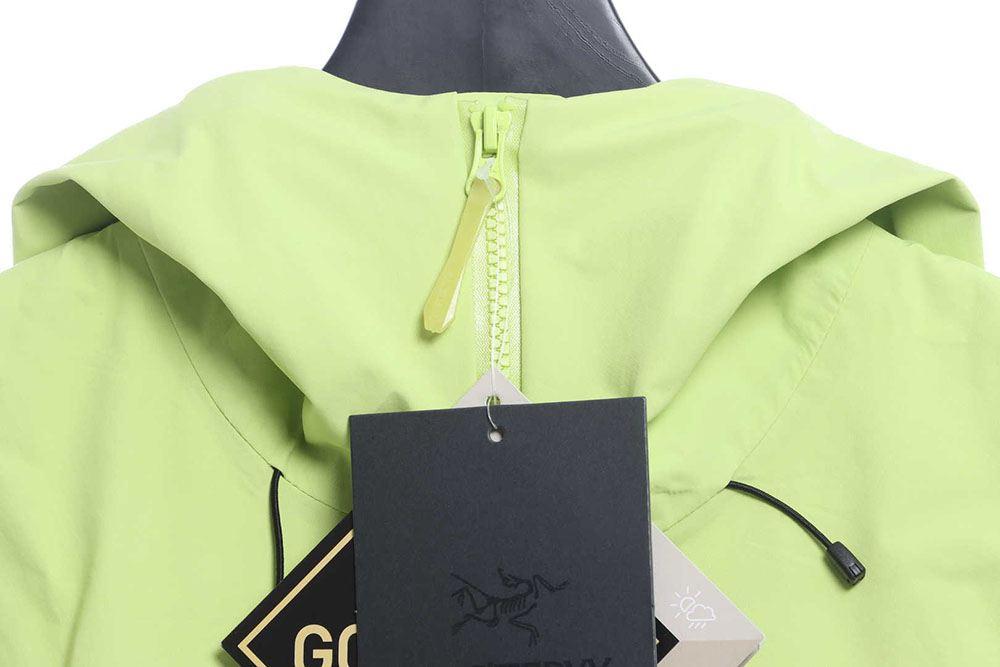 Arc'teryx sixth generation gold embroidery hard shell jacket TSK3