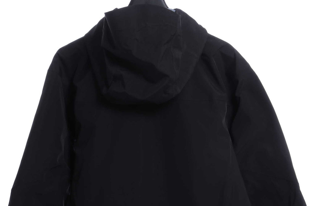 Arc'teryx sixth generation gold embroidery hard shell jacket TSK2