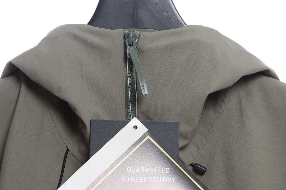 Arc'teryx sixth generation gold embroidery hard shell jacket TSK1