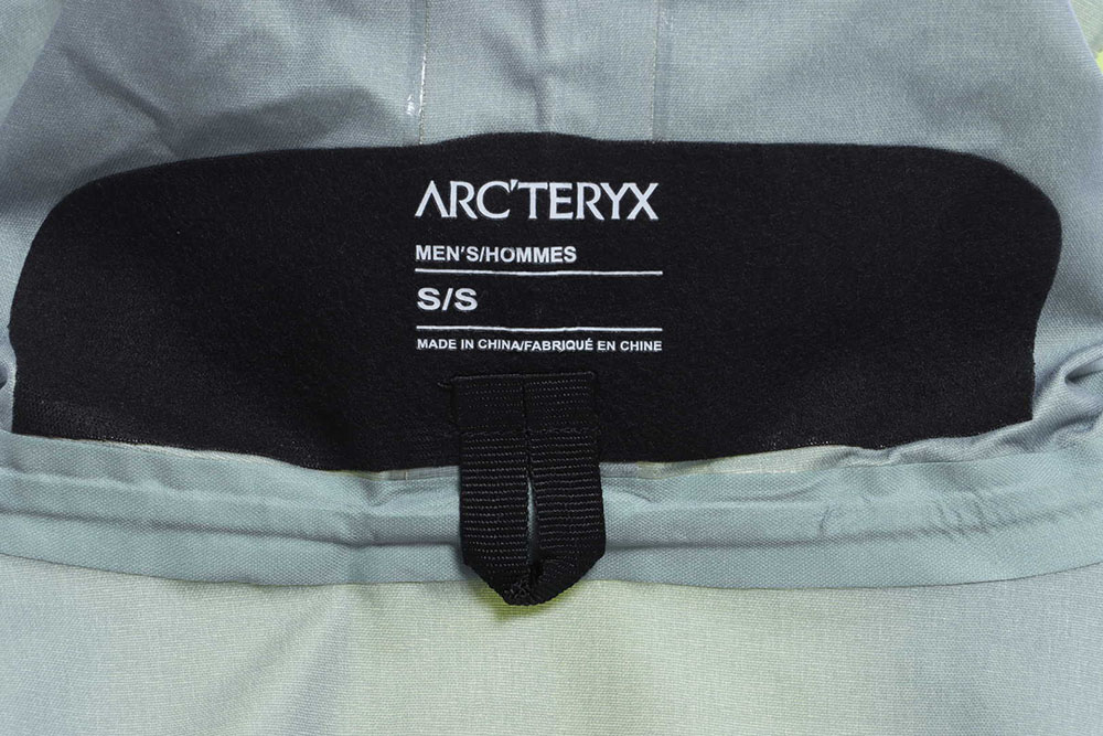 Arc'teryx sixth generation gold embroidery hard shell jacket TSK3