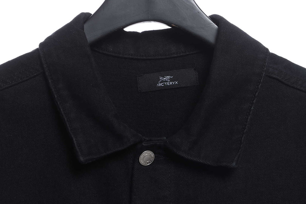 Arc'teryx fluorescent letters LOGO denim jacket