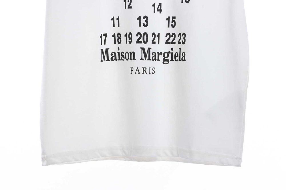Margiela number sporadic print short sleeves