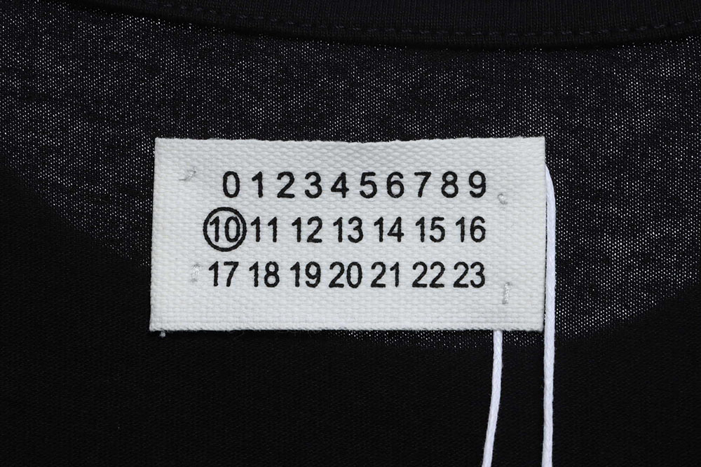Margiela Black & White Upside Down Letter Embroidered Short Sleeves