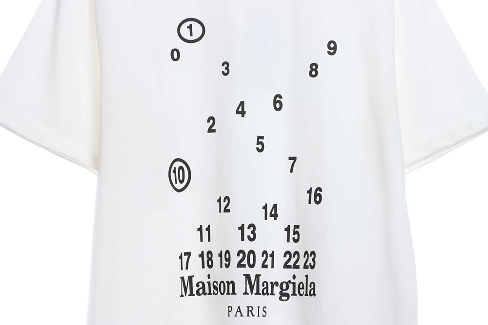 Margiela number sporadic print short sleeves