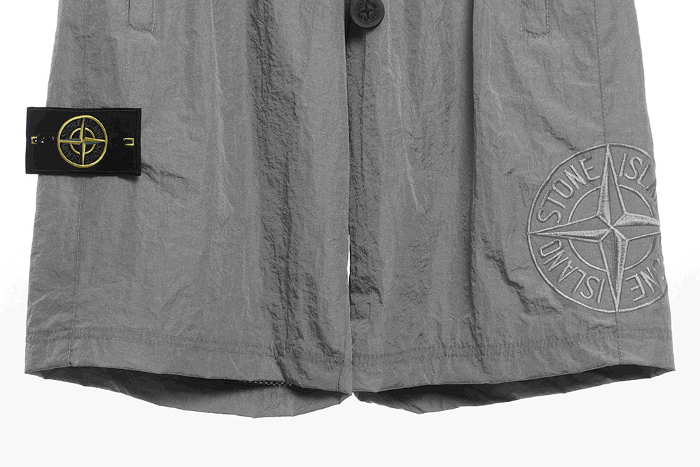 Stone Island Side Compass Large Embroidered Shorts TSK2