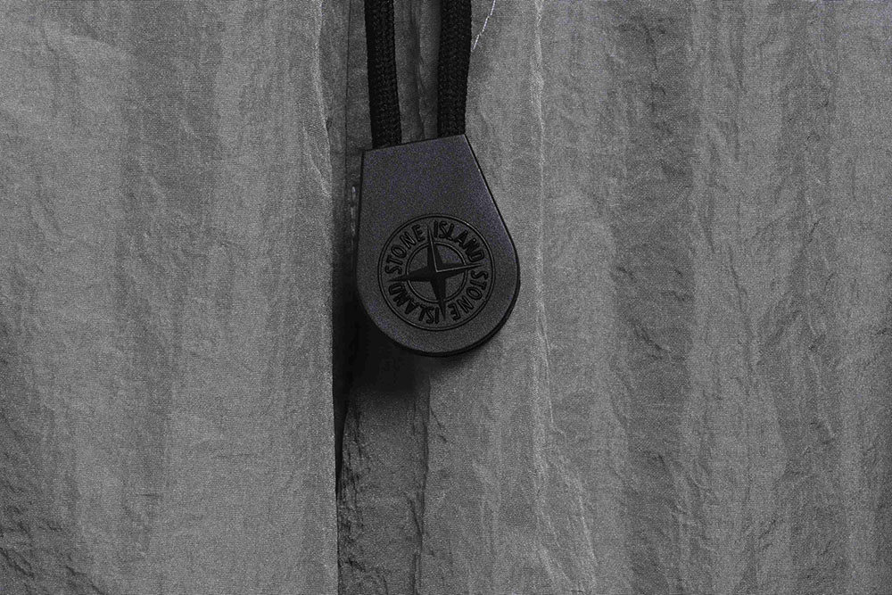 Stone Island Side Compass Large Embroidered Shorts TSK2