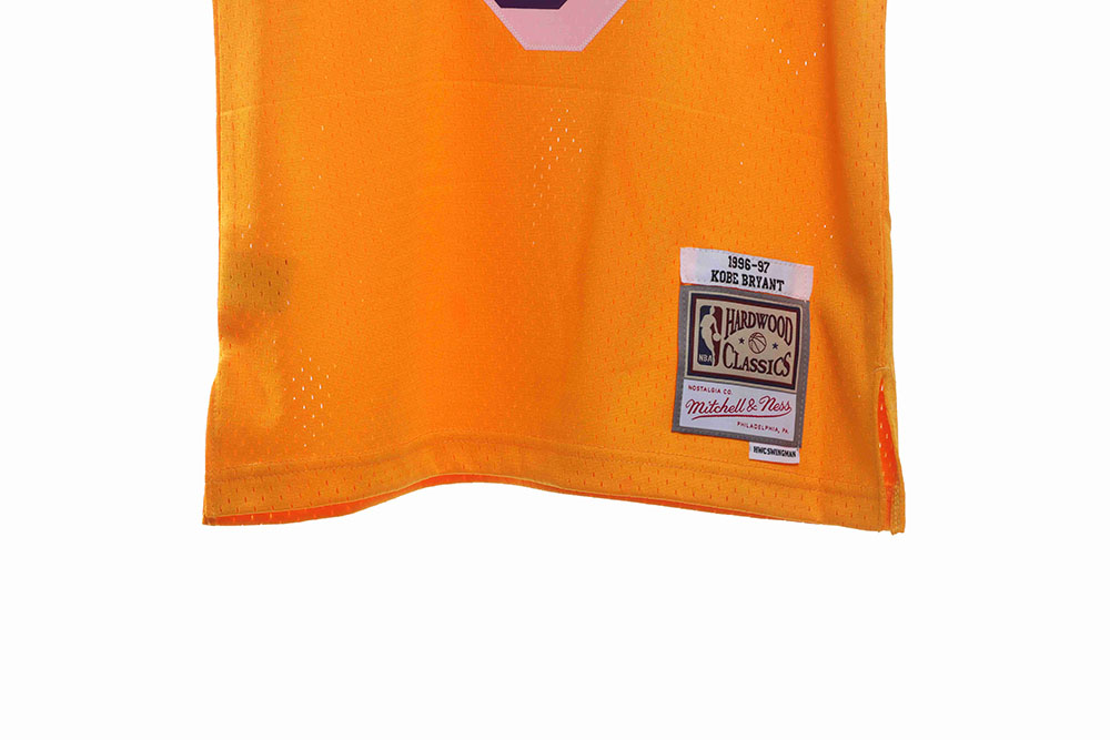 Lakers No. 8 jersey