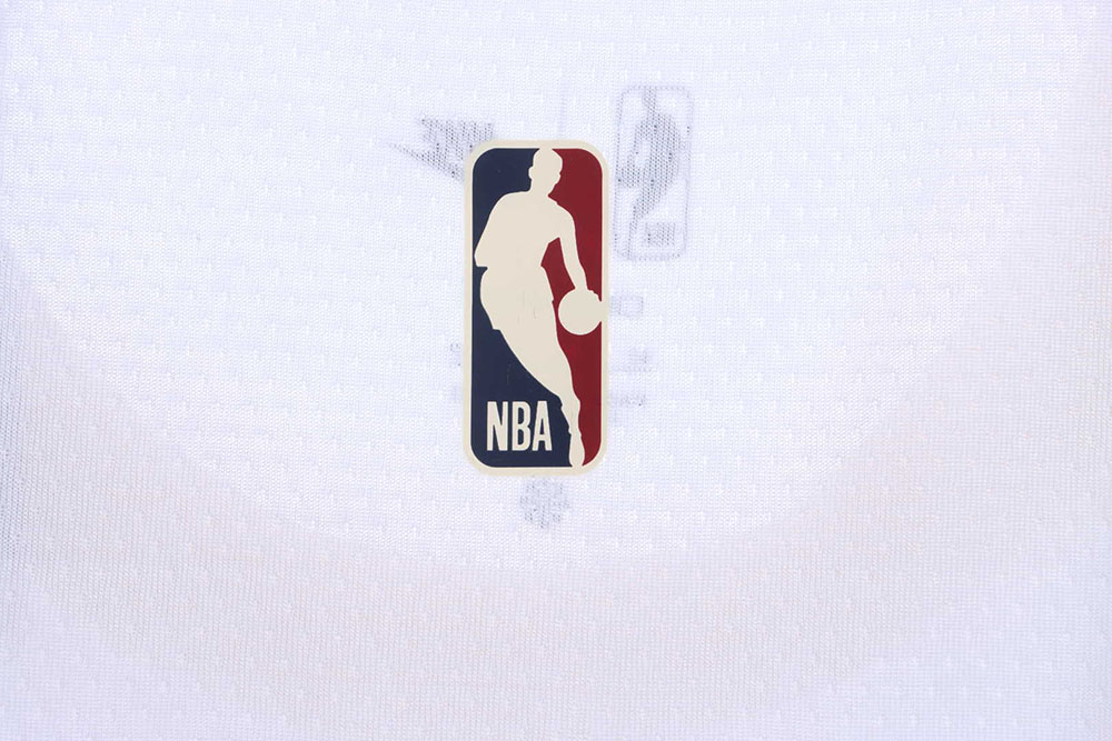 Lakers 23 season retro No. 6 jersey