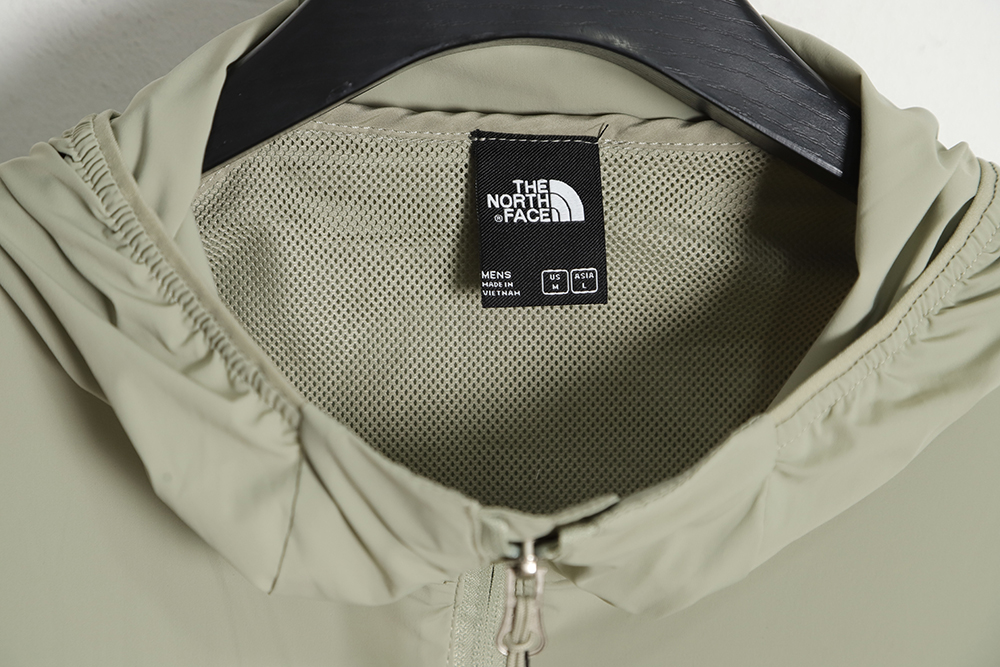 The North Face paneled sunscreen