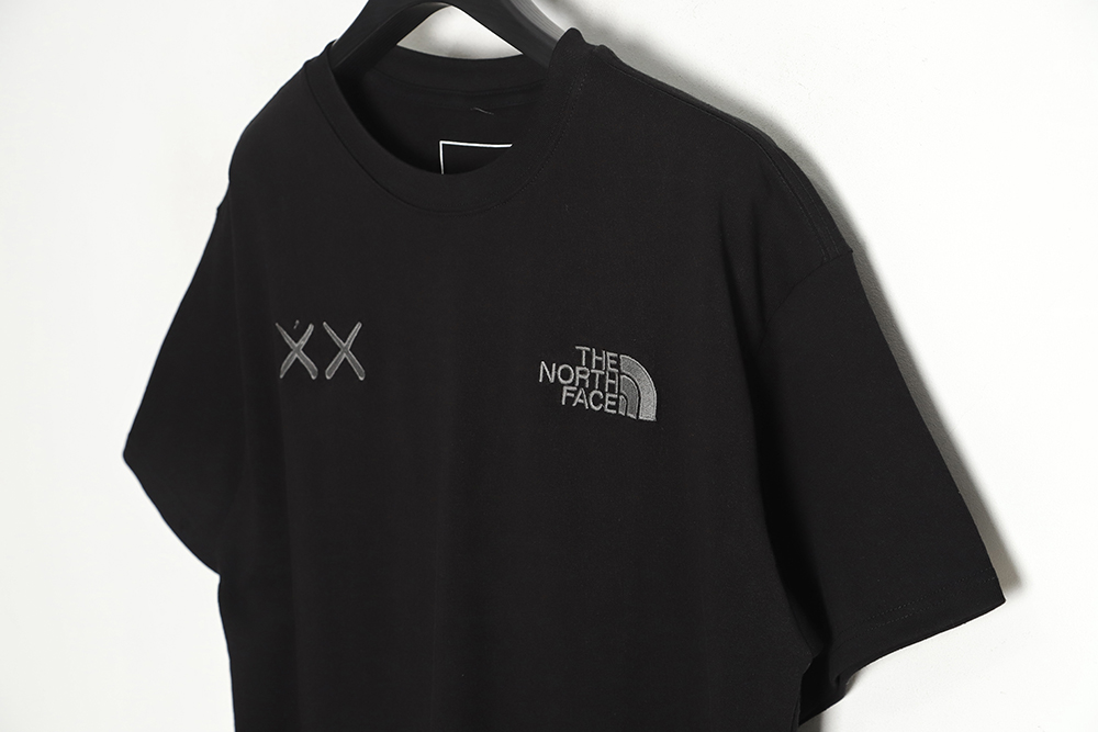 The North Face XX Kaws joint letter embroidery short-sleeved T-shirt TSK1